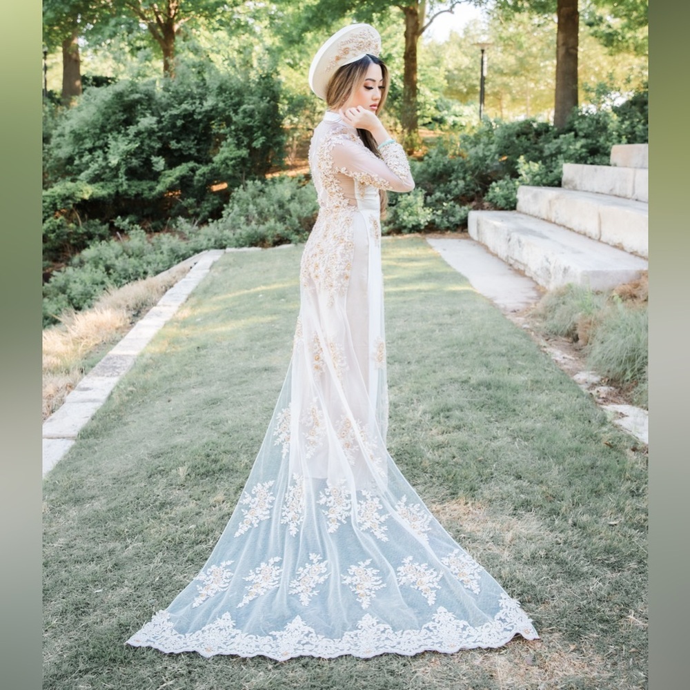 Vietnamese wedding Ao Dai